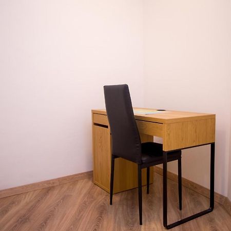 Apartman Girasol Pula Apartment Ngoại thất bức ảnh
