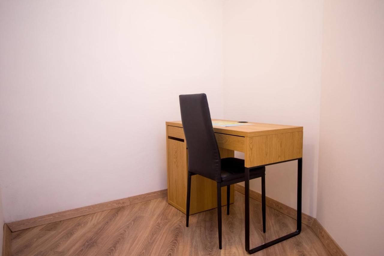 Apartman Girasol Pula Apartment Ngoại thất bức ảnh
